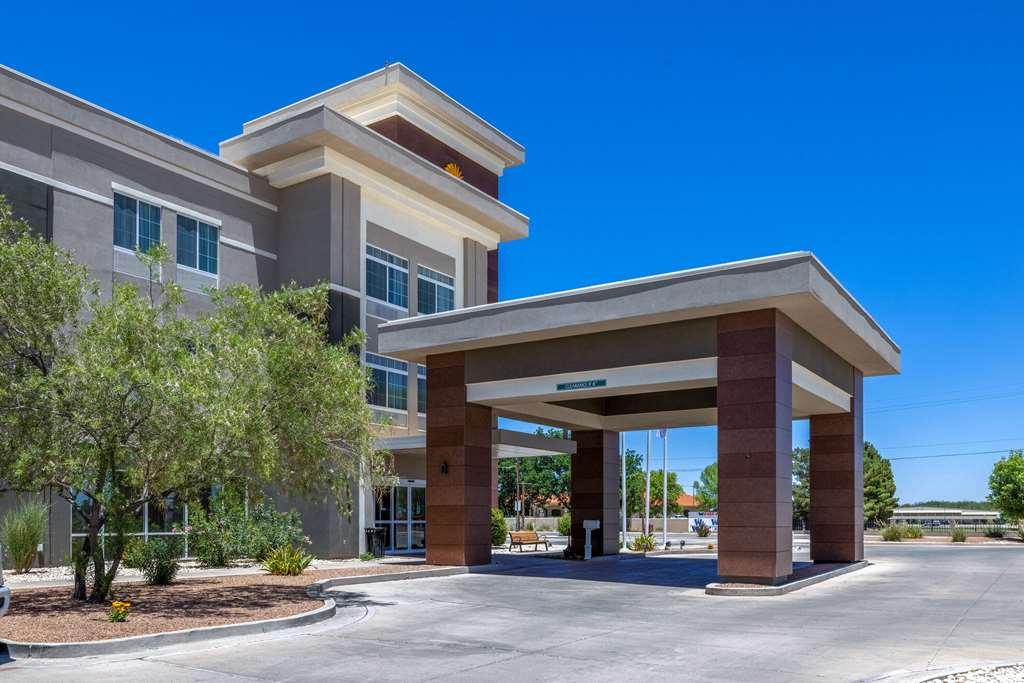 La Quinta By Wyndham Artesia Hotel Exterior foto